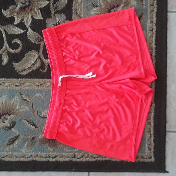 2x*Host Pick*Under Armour ladies shorts - Picture 12 of 16